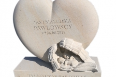 082 tablica nagrobna dla dzieci z sercem i rzezba, Warszawa, rzezbiarz Janusz Moroń