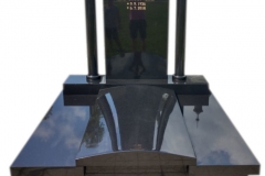 Pomnik nowoczesny z czarnego granitu, Jaworzno