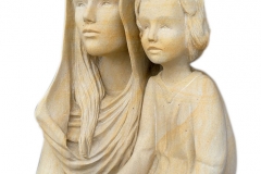 173 Rzezba pelnoplastyczna Madonny z dzieciatkiem z piaskowca Szczytna, rzeźbiarz Janusz Moroń, Niemcy
